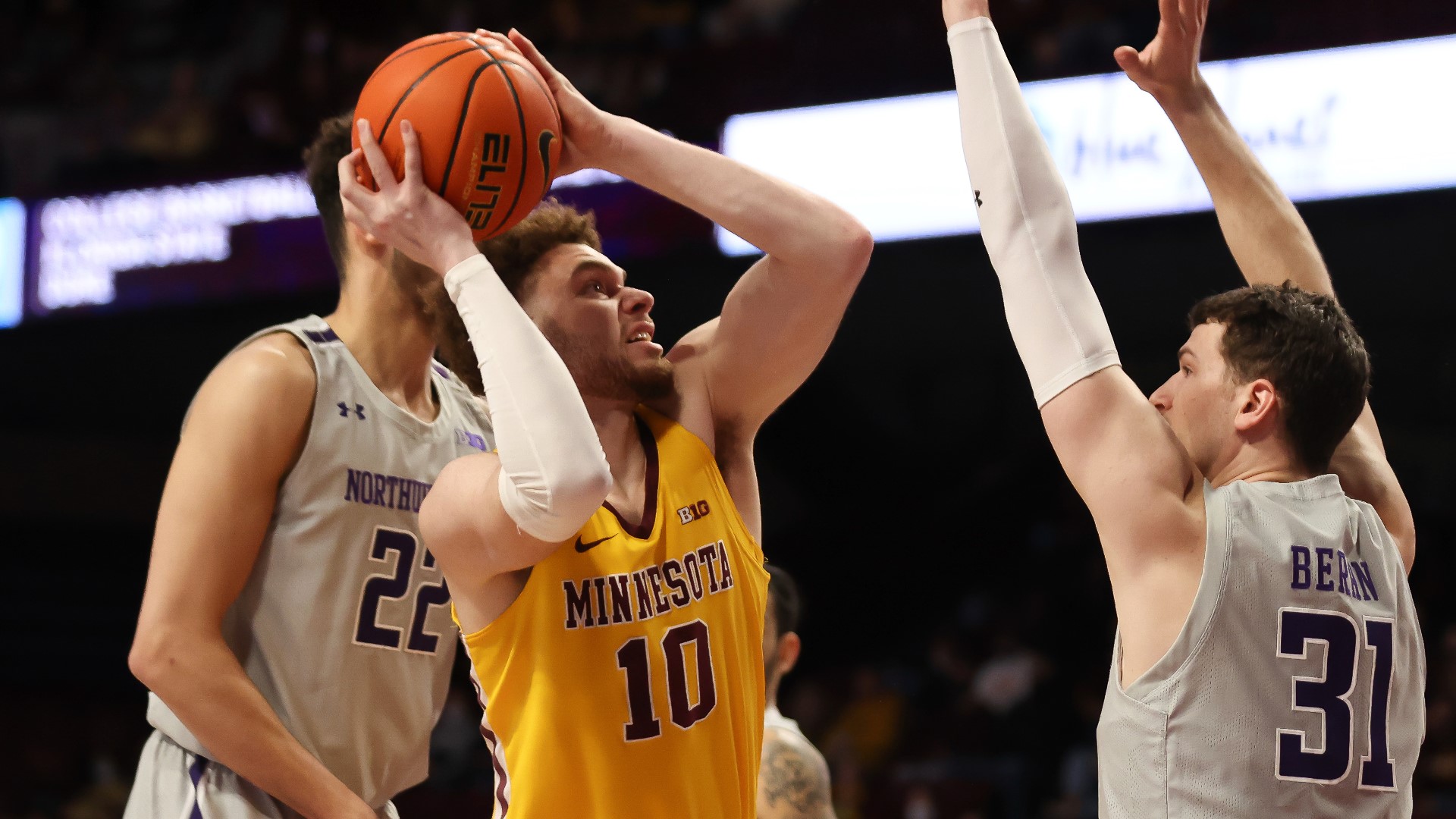 Loewe Battle Help Minnesota Cruise Past Northwestern Kare11