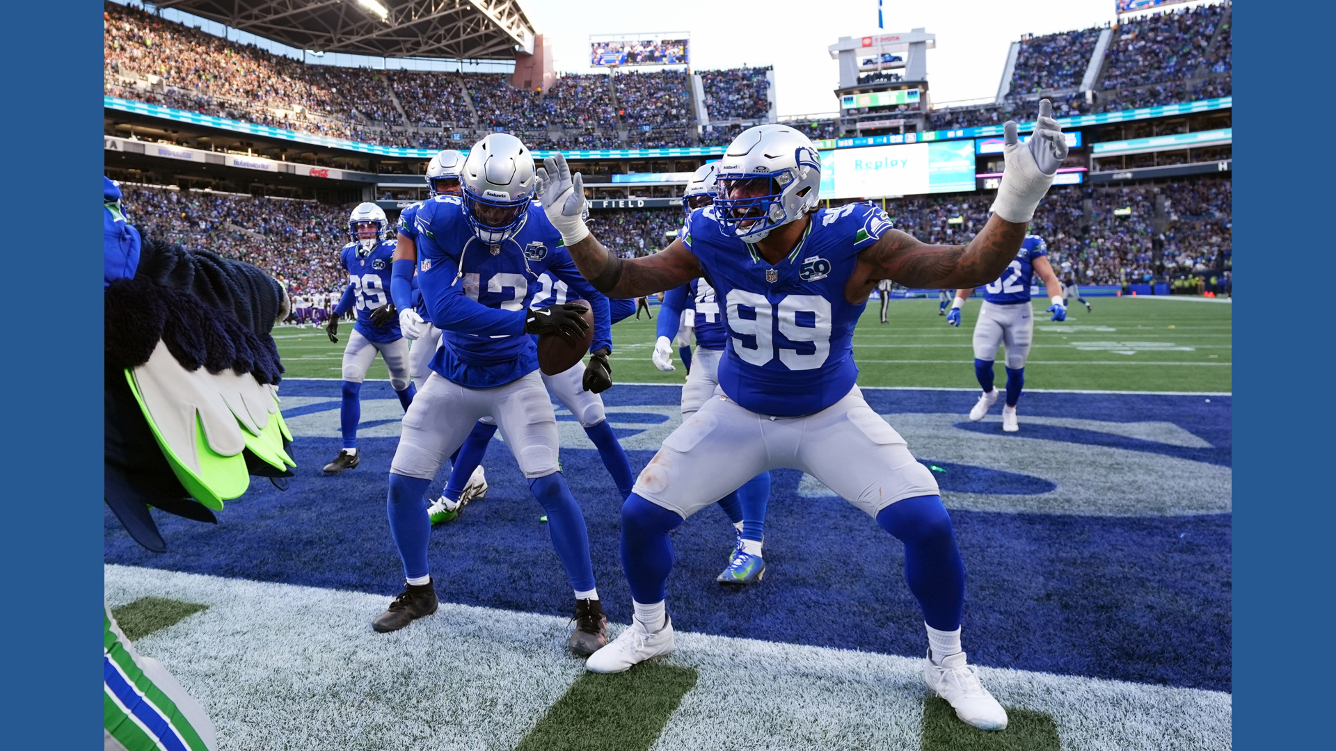 Blank Roa Seahawks blank Vikings 26-0 for their 1st shutout victory in 10 years ...