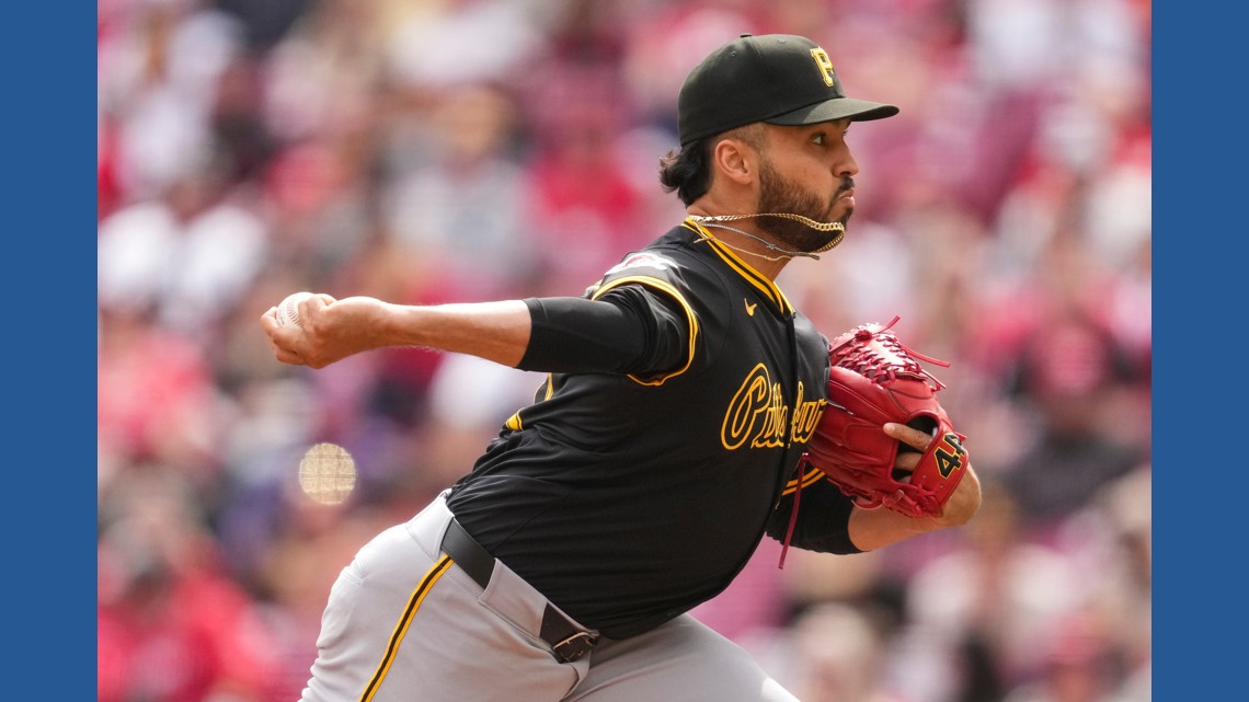 Twins acquire righty reliever Justin Lawrence from Pirates for cash