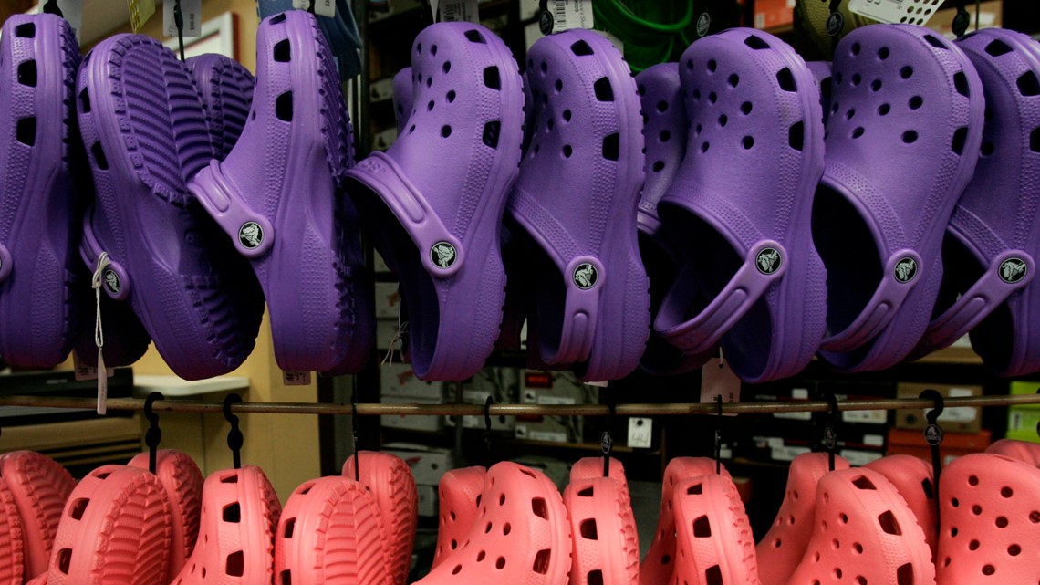 Dollarama crocs discount