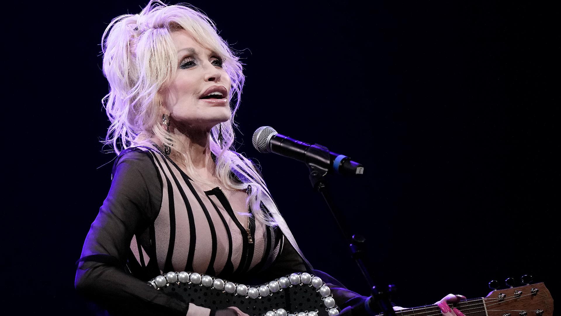 Nashville airport board set to take first steps Friday toward Dolly Parton renaming plan