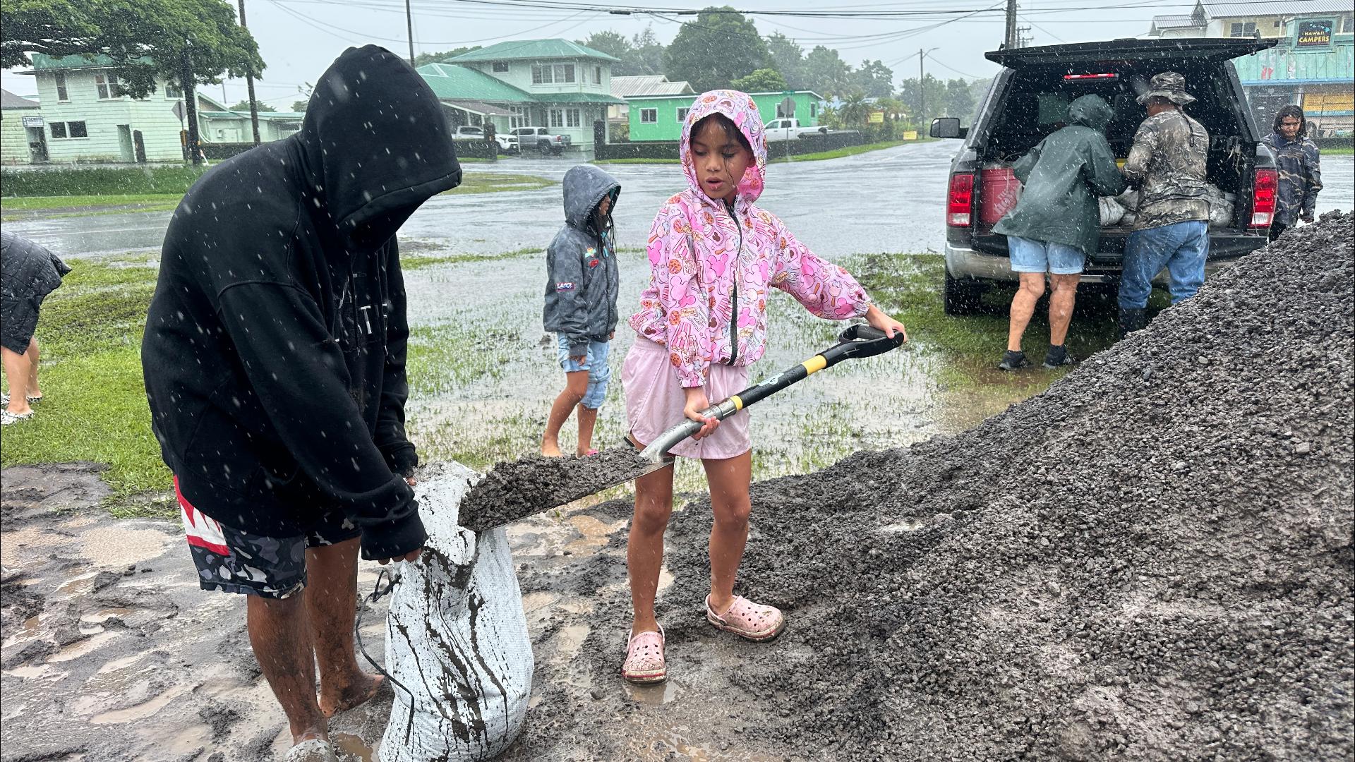 Hurricanes in the Pacific threaten Hawaii and Mexico with floods and high surf