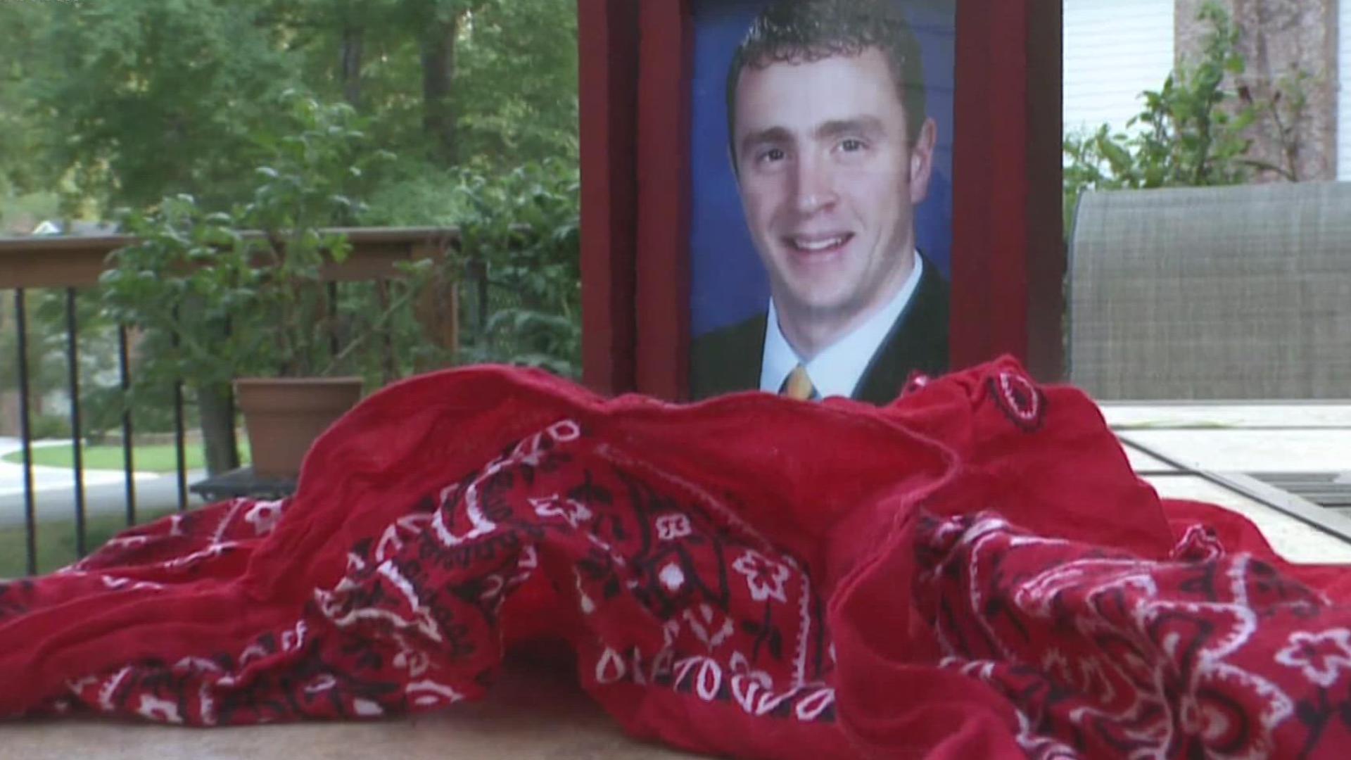 ‘The man in the red bandana’ saved lives on 9/11: His legacy lives on 25 years later