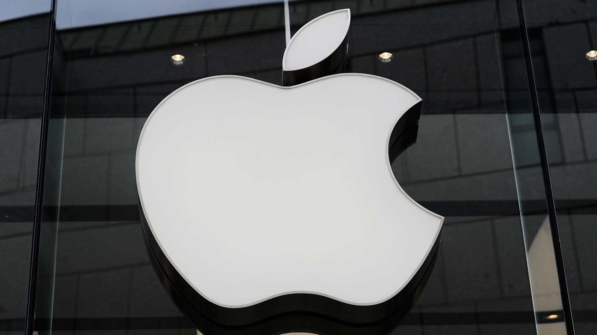 Trump asked Apple to change Lake Ontario name to Lake America on its maps, interior chief says