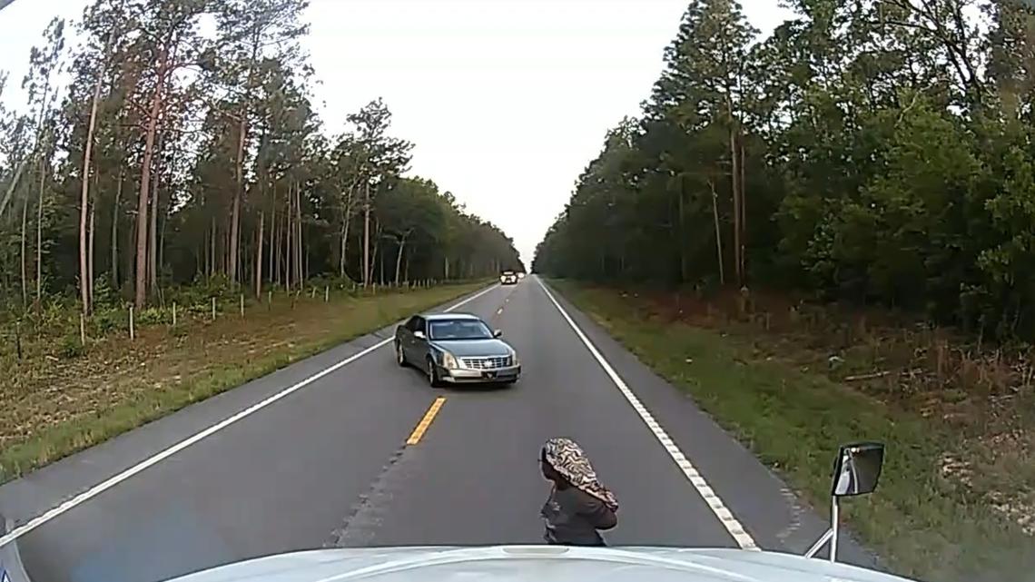 WATCH: Video shows moment truck-driving preacher helps thwart alleged kidnapping in South Carolina