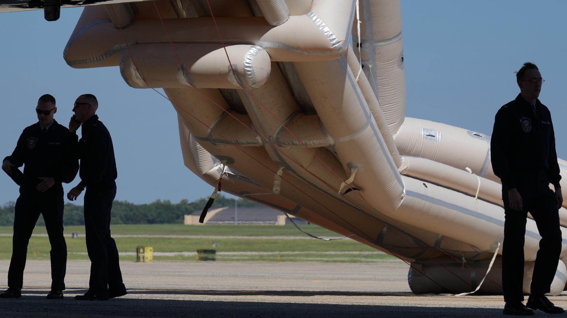 Air Force One emergency slide deploys before President Trump departs for GOP convention