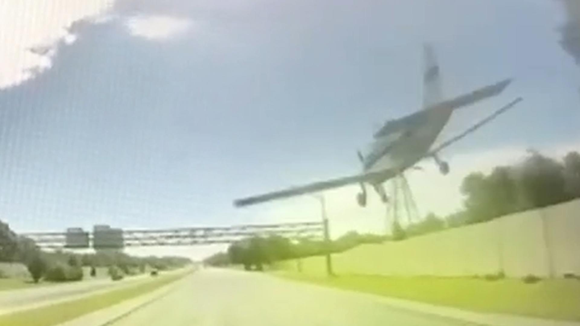 WATCH: Pilot lands training plane on Florida interstate, narrowly missing traffic