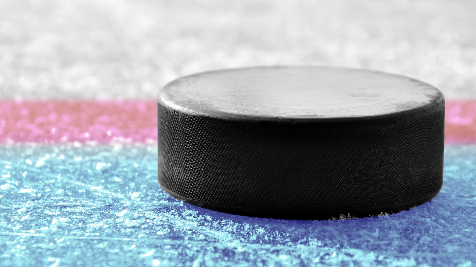 St. Louis Blues prospect unlikely to recover after collapsing during college hockey workout, attorney says