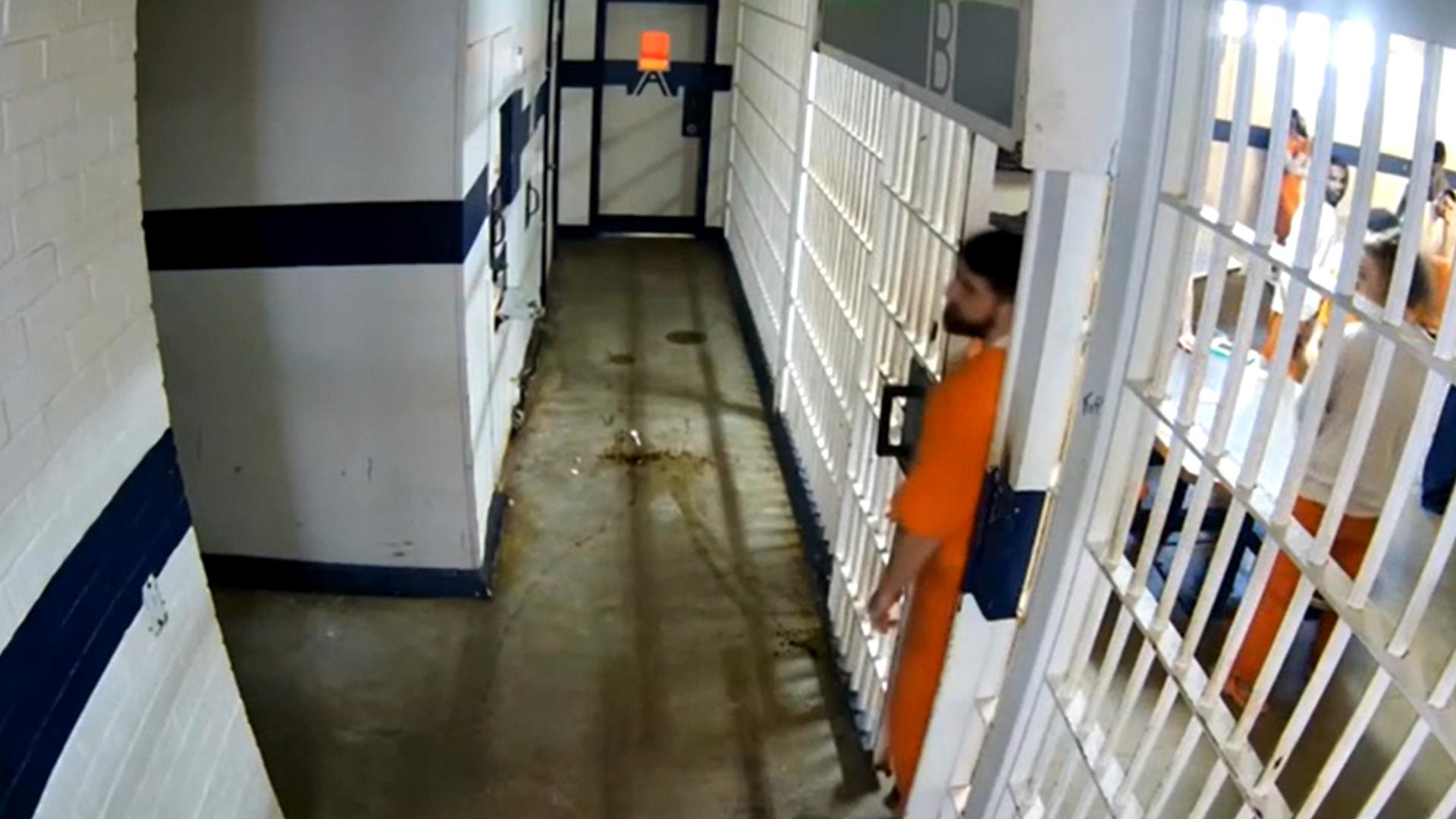 Caught on video: South Carolina inmate uses a pencil to escape jail