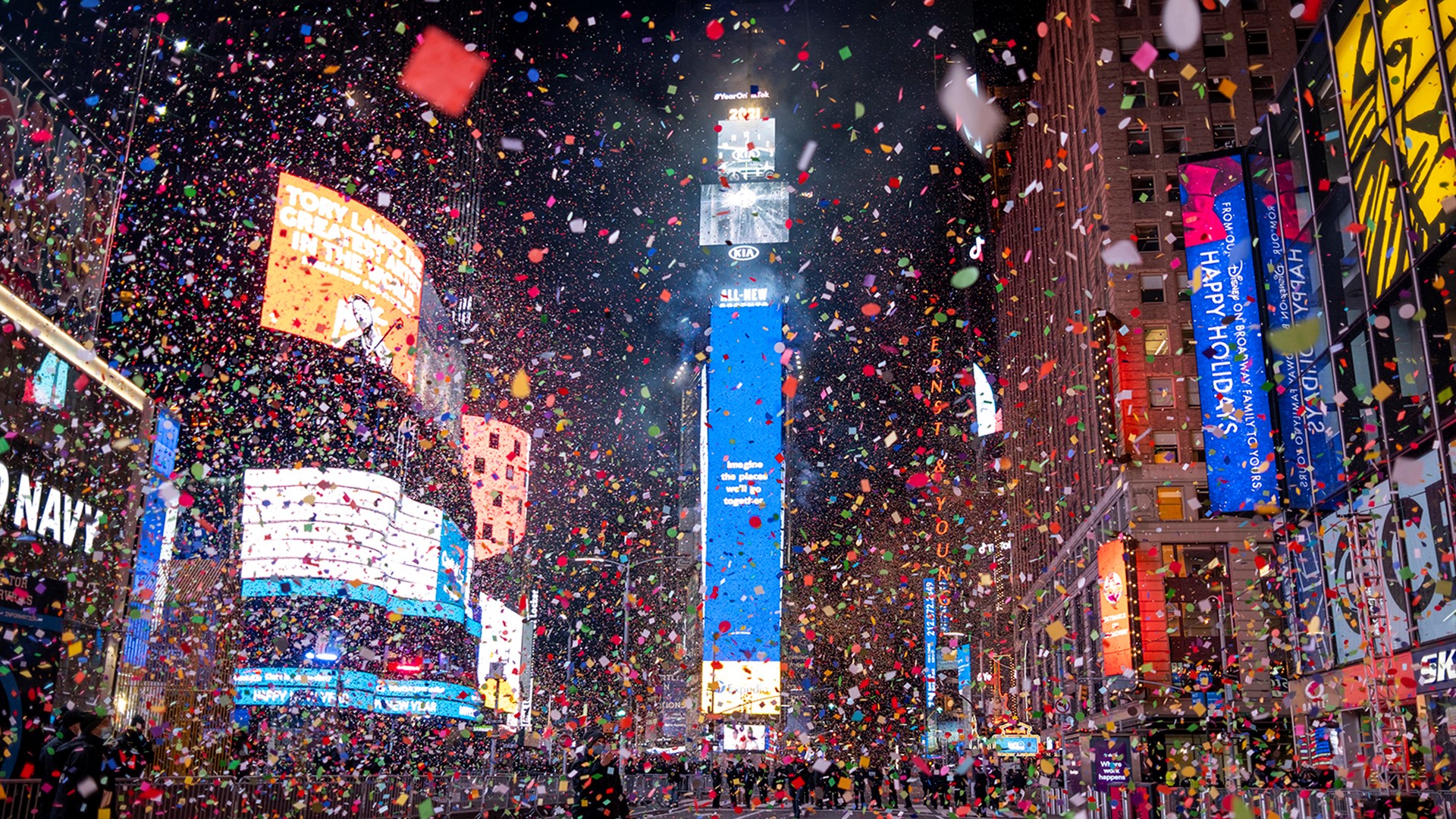 Where to go to see the ball drop in nyc New Year S Eve 2021 In New York City S Times Square Kare11 Com