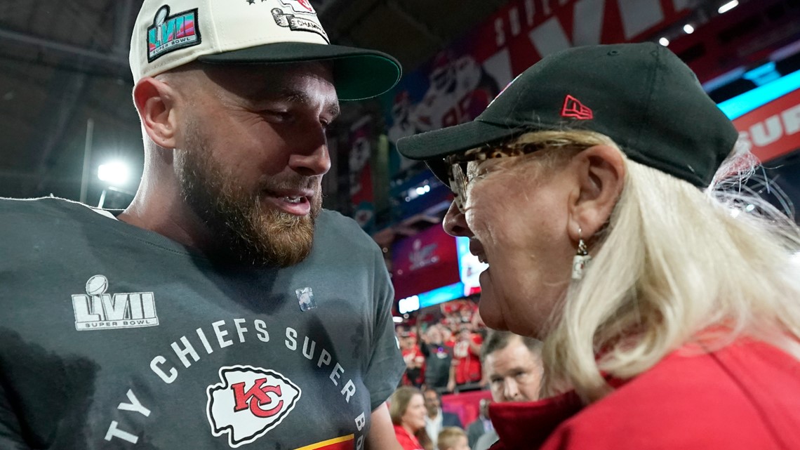 Look: Donna Kelce Reveals Her Jersey For Super Bowl - The Spun: What's  Trending In The Sports World Today