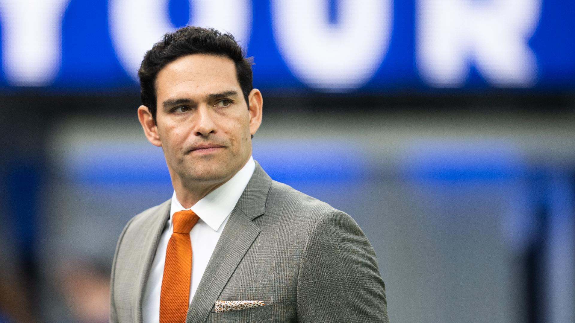 Former NFL quarterback, FOX Sports analyst Mark Sanchez agrees to plead guilty in stabbing case