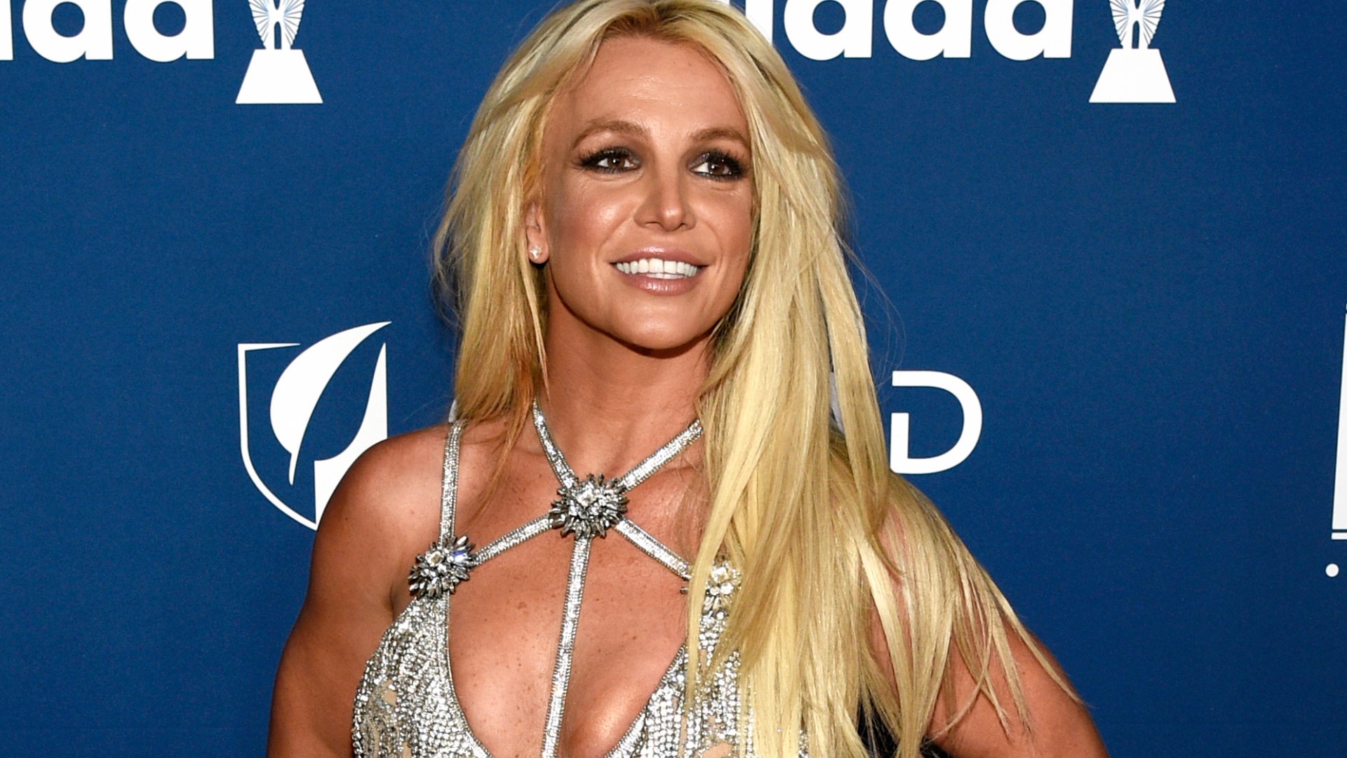 Britney Spears visits Dollywood for the first time