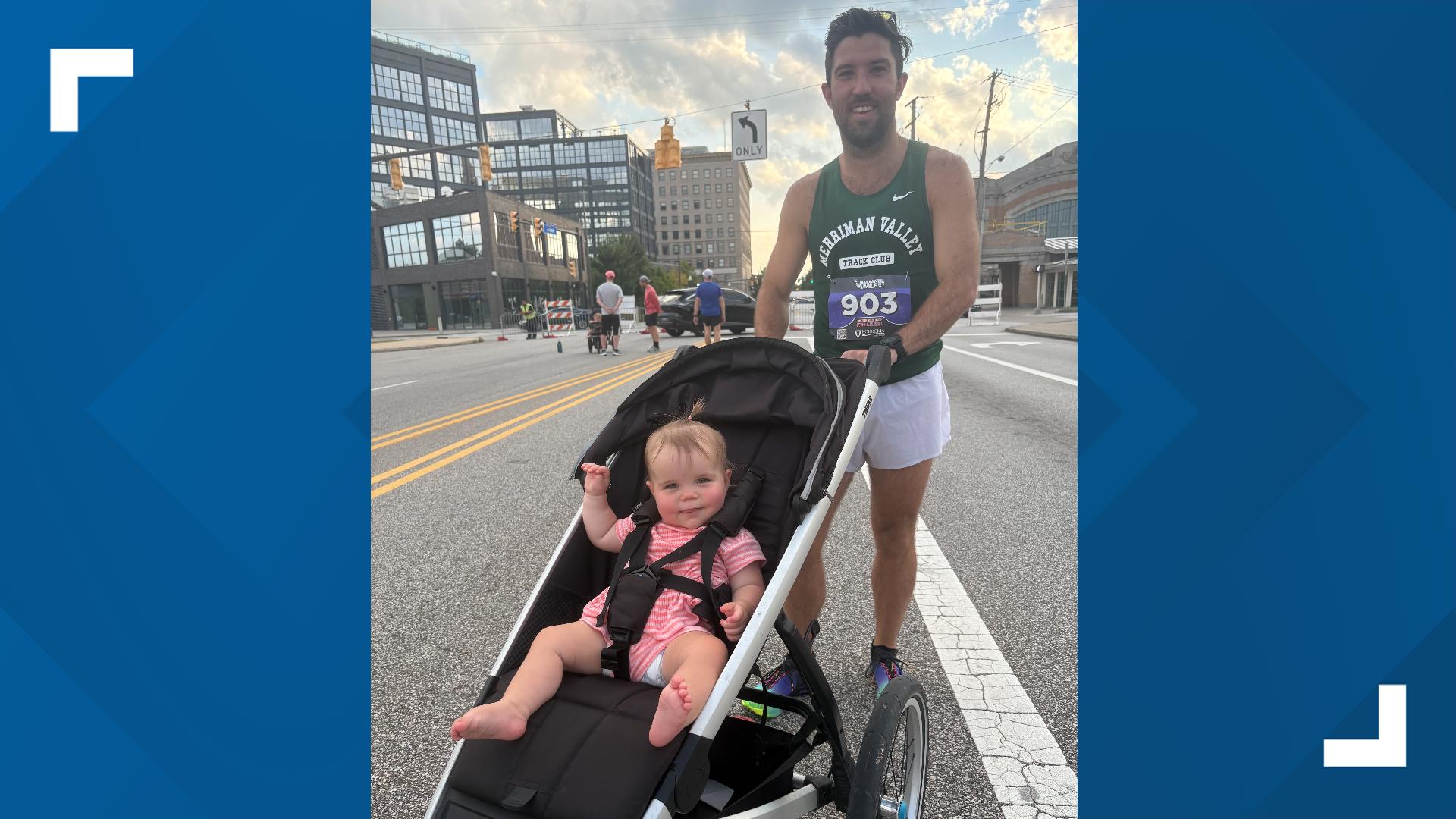 Dad breaks Guardian Mile record in Cleveland race while pushing 1-year-old daughter in stroller