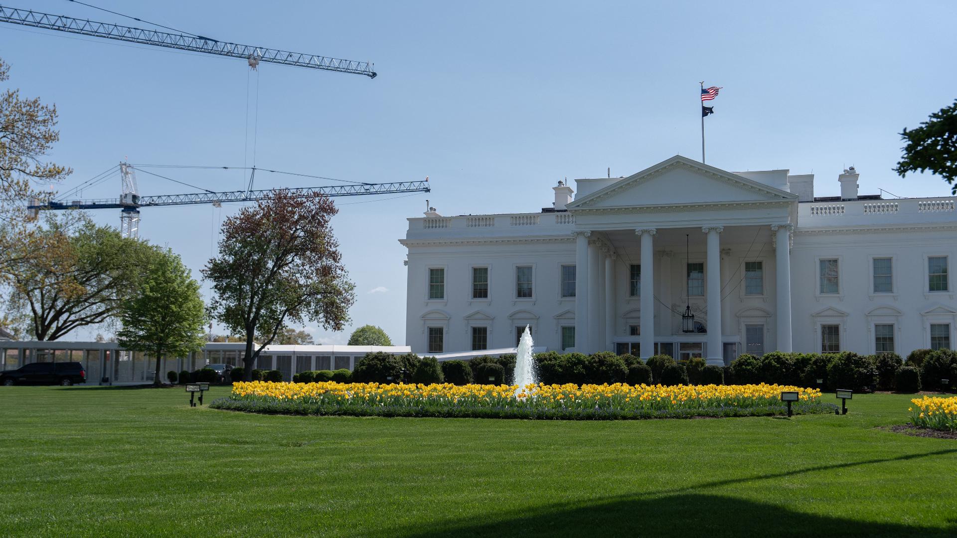 Supreme Court allows Trump to continue construction on White House ballroom project