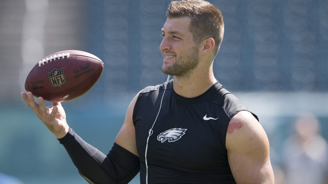 Urban Meyer says Tim Tebow is starting to pick up the tight end position