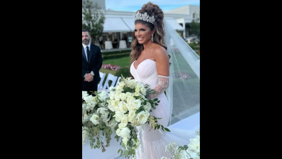 teresa giudice wedding dress designer Teresa Giudice wears Mark Zunino gown to marry Luis Ruelas