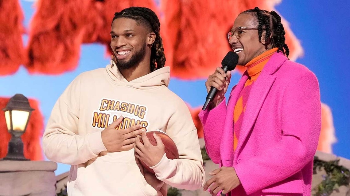 Damar Hamlin Brings Out His Brother Damir to Sesame Street Night