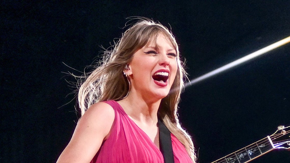 Taylor Swift Debuts 'Murder Mashup' at Liverpool Eras Tour Show After Joe  Alwyn's Breakup Comments