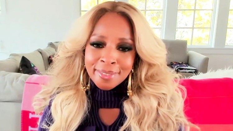 Mary J. Blige on Why the Super Bowl LVI Halftime Show Will Be 'Major' and  What Song She's Planning to Perform