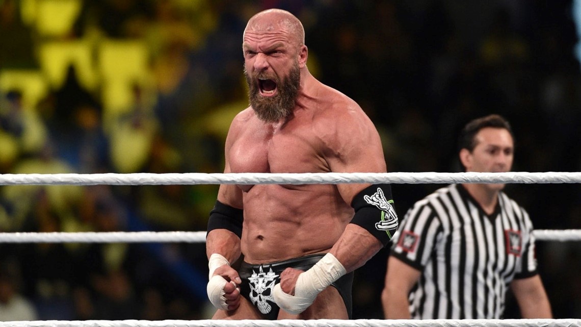 WWE star, former world champion told not to wrestle again by doctors:  reports 