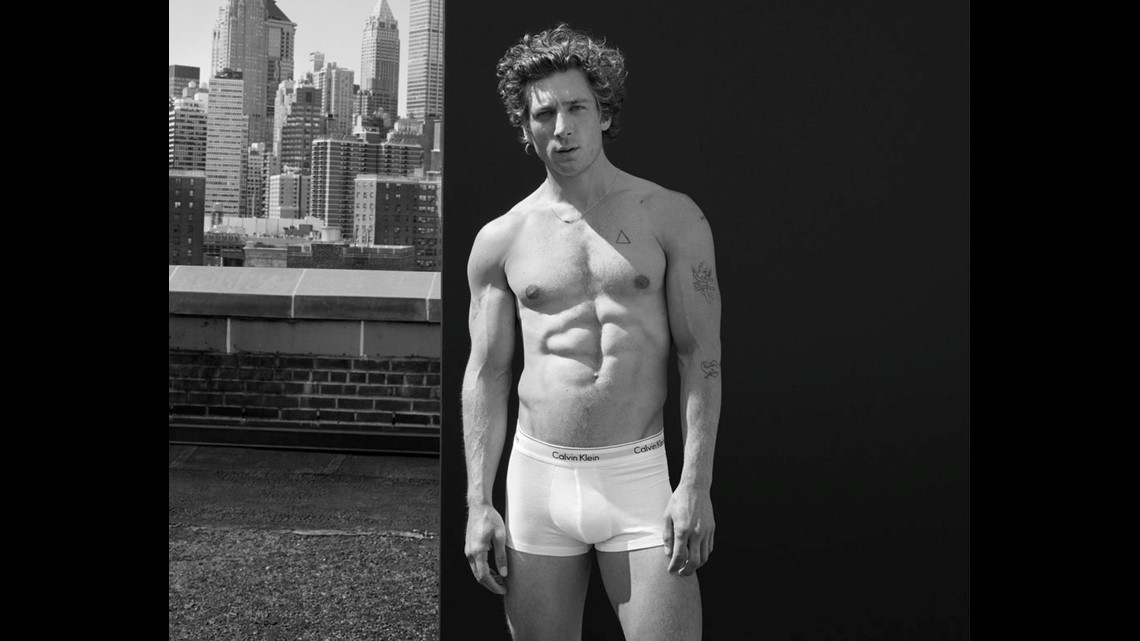 Why Jeremy Allen White Looks So Ripped In His Steamy Calvin Klein