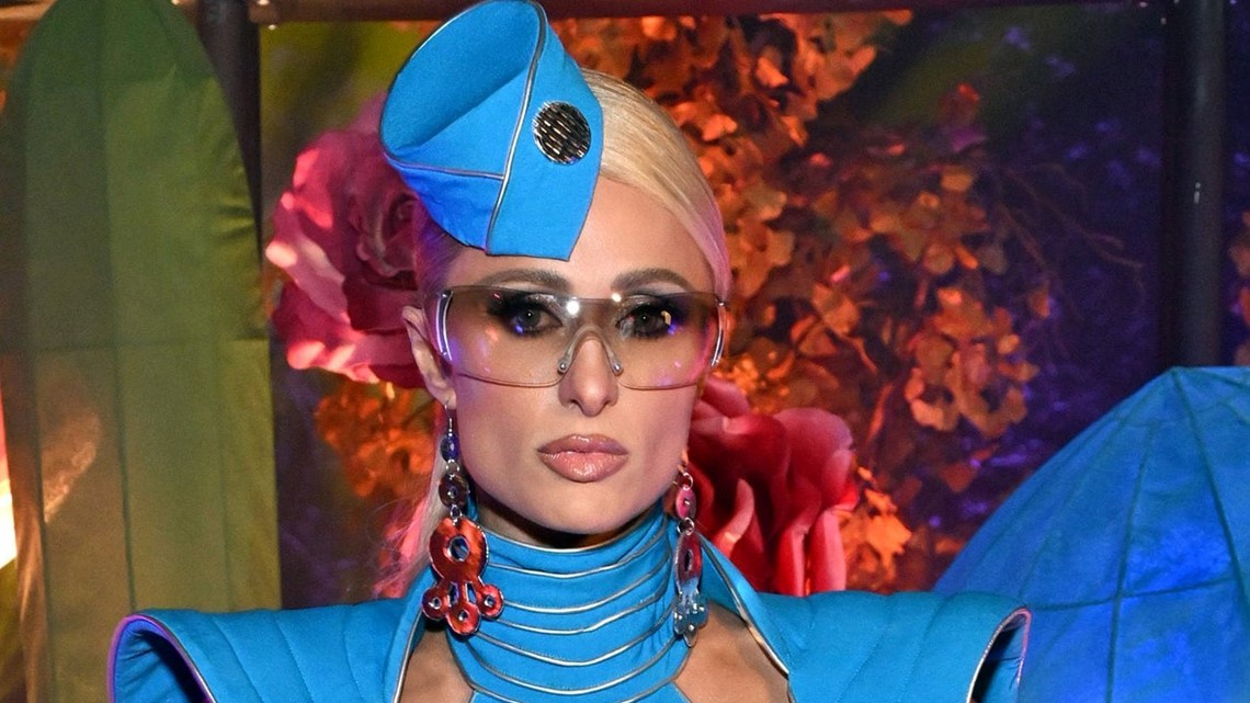 Paris Hilton, Jessica Alba dress up as Britney Spears for Halloween