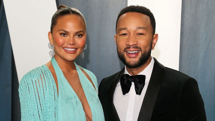 Chrissy Teigen Rocks A Sheer Gown With John Legend At The Vanity Fair Oscars After Party Kare11 Com