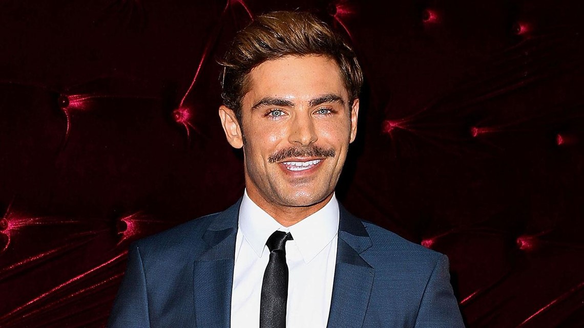 Zac Efron Is Nearly Unrecognizable as a Bulked-Up Wrestler for