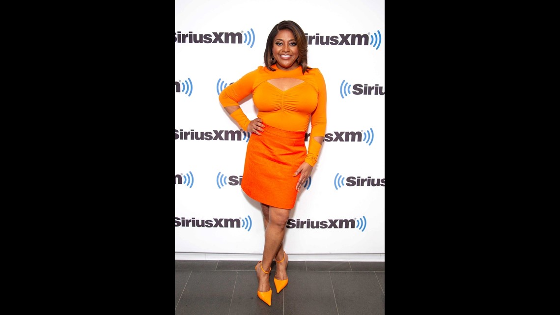 Sherri Shepherd Shows Off Breast Reduction, Jokingly Offers to Donate Old  42DD Bras to Drake - The Source