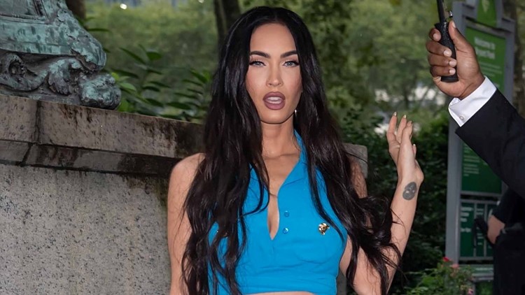 Megan Fox Says She Cut a Hole in Her Jumpsuit to 'Have Sex' With Machine Gun Kelly