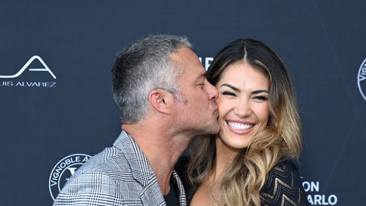 &#039;Chicago Fire&#039; Star Taylor Kinney Marries Ashley Cruger After 2 Years Dating | kare11.com