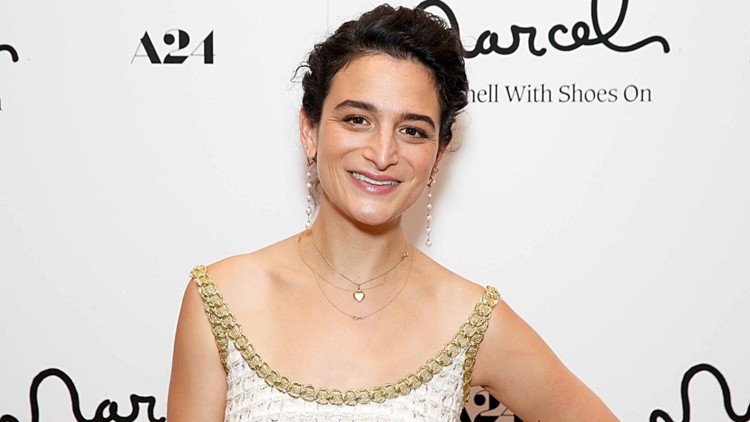 Jenny Slate on What She'd Tell Her Younger Self About 'SNL' and Her Daughter's Love of 'Marcel the Shell'