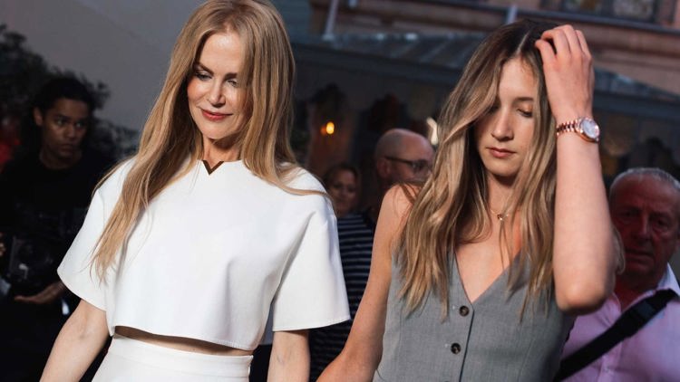 Nicole Kidman&#039;s Daughter Sunday Makes Rare Public Appearance Alongside  Her Mom at Paris Event | kare11.com