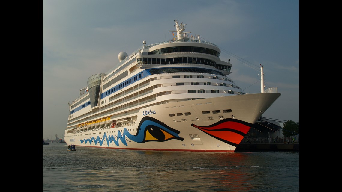 Hull Art Gone Wild The Crazy Things Cruise Lines Are Painting On Ships Kare11 Com