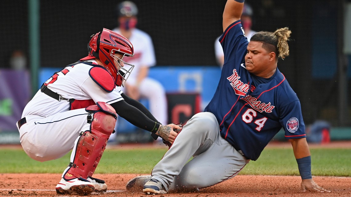 Franmil Reyes homers twice to lead Indians