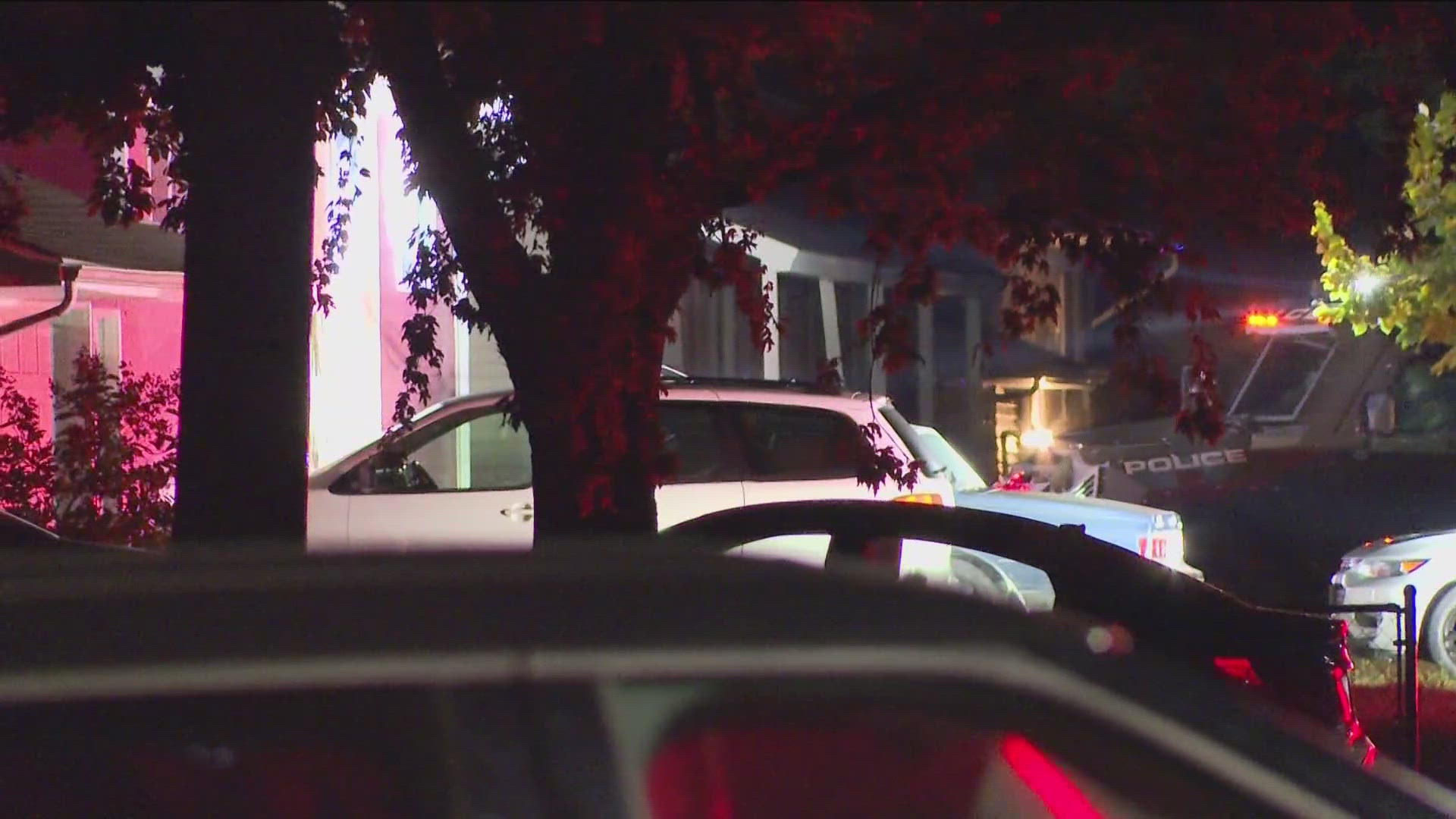 KARE 11's Michelle Baik says an armored vehicle was used to ram a hole in the side of the home so officers could enter. 