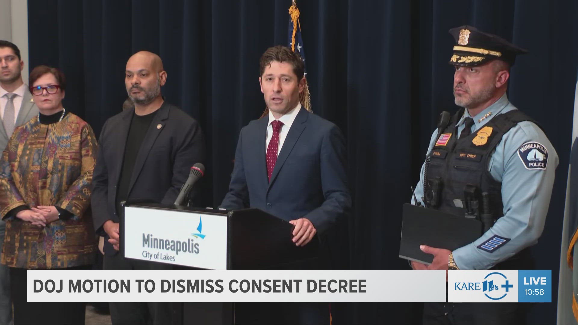 Minneapolis mayor vows police reform with executive order amid