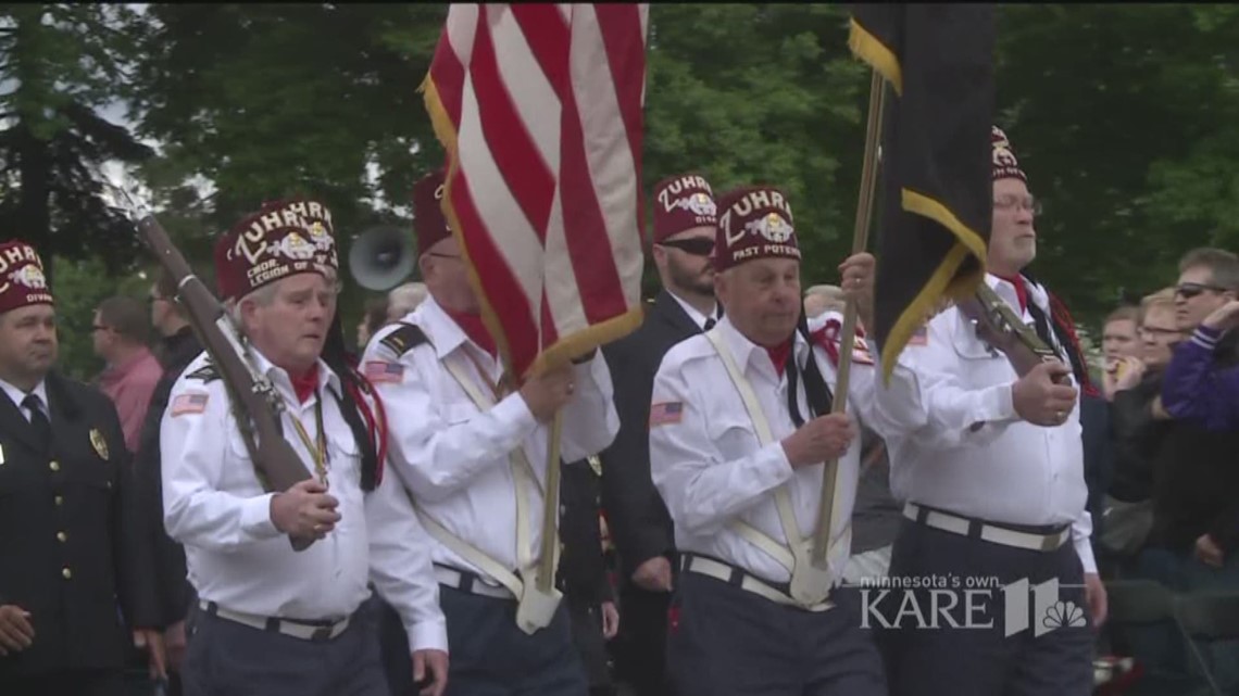 Memorial Day ceremony at Fort Snelling National Cemetery