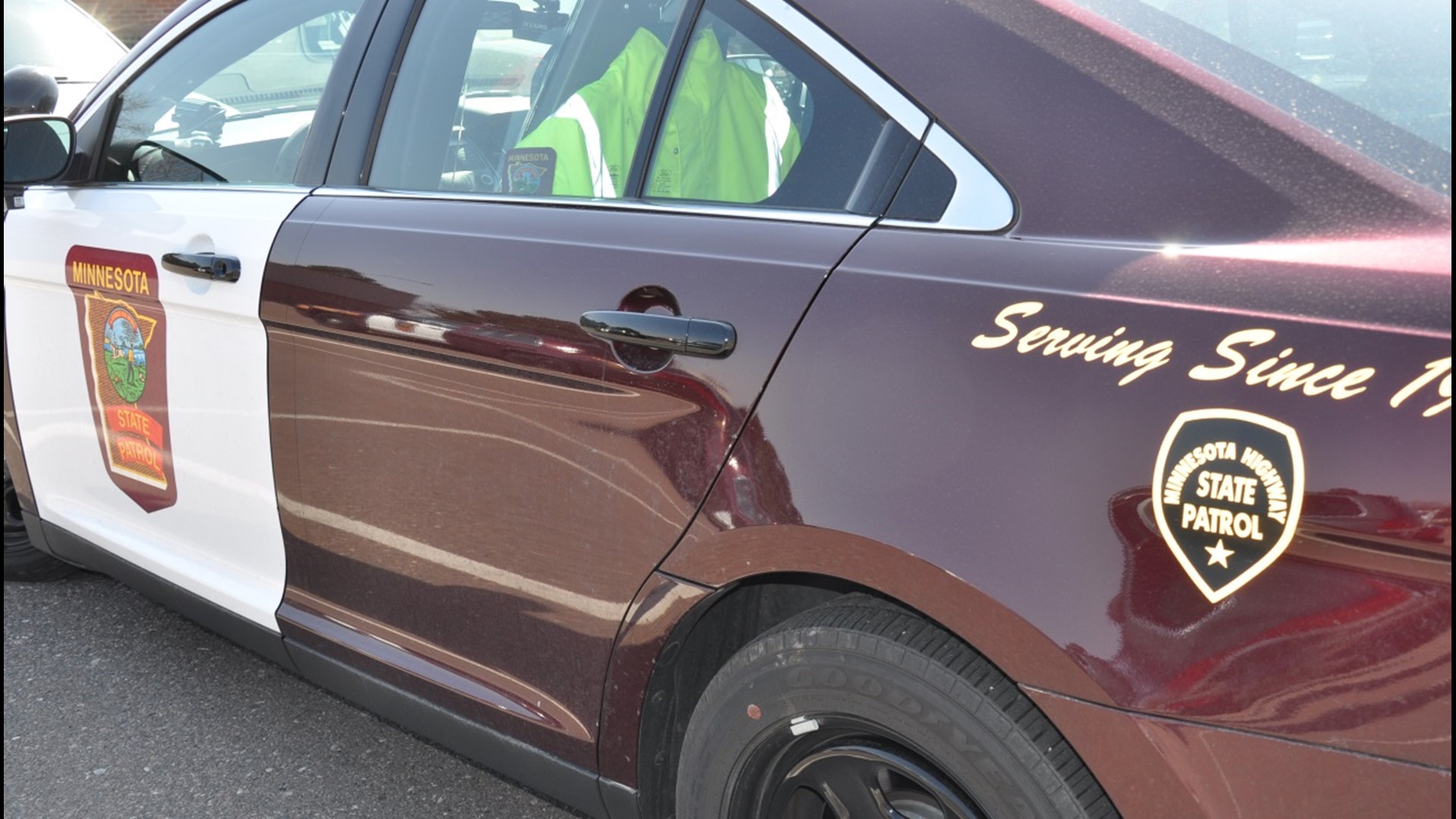 Headon crash kills one in Pope County