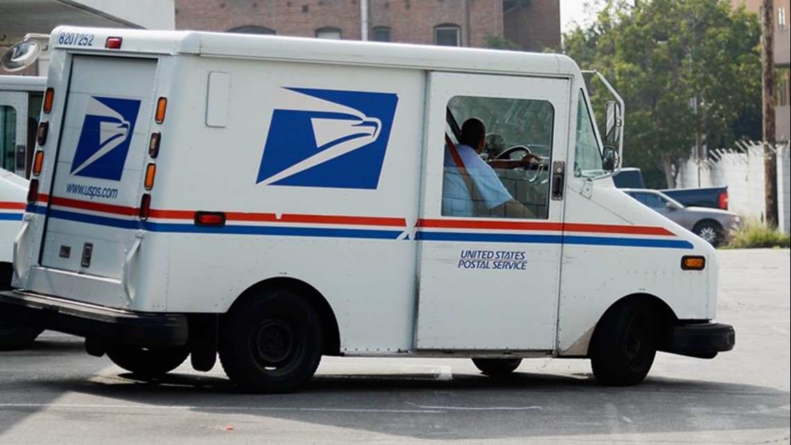 Senators Smith and Klobuchar speak out against Postmaster General's changes to Postal Service