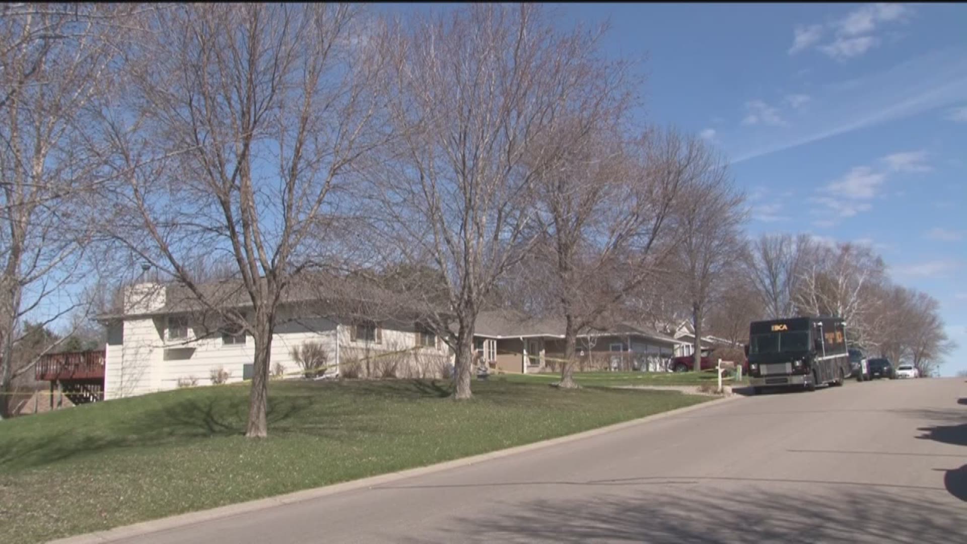 Man kills himself after killing father, fiancee in Shakopee