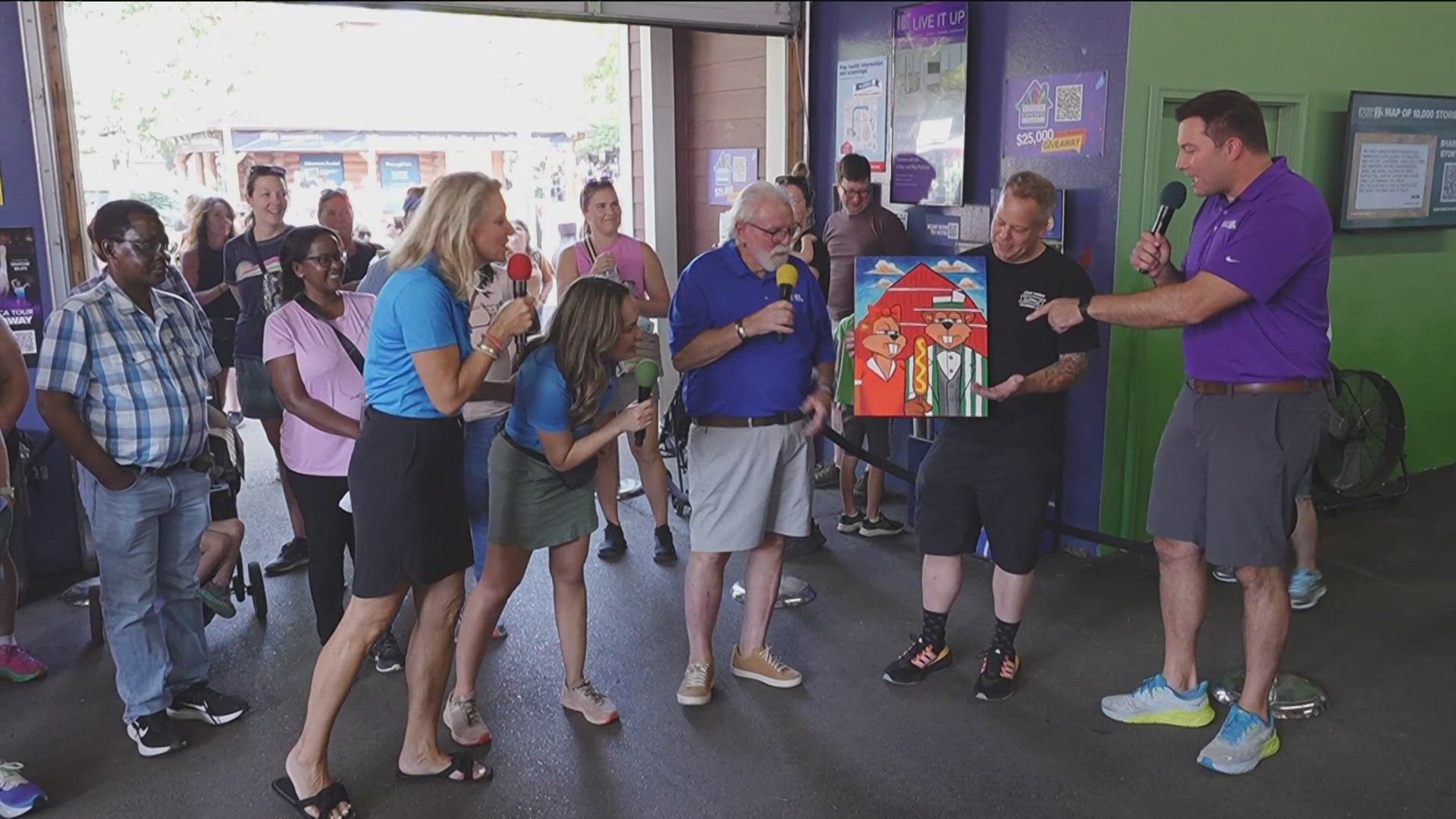 The Minnesota artist showed off a painting created in just 90 minutes at the KARE 11 Barn.