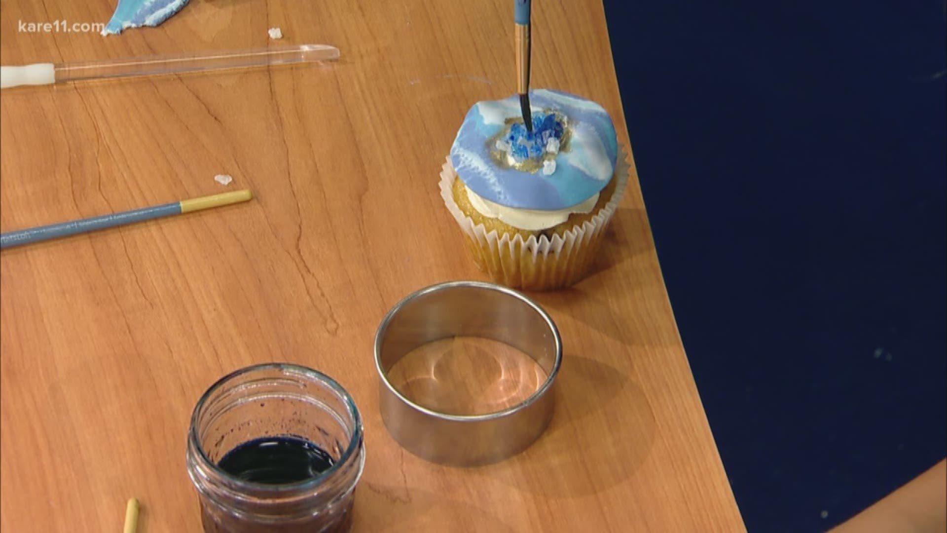 Hot off the Netflix trail, the local MN business stopped by with some cupcake decorating tips.