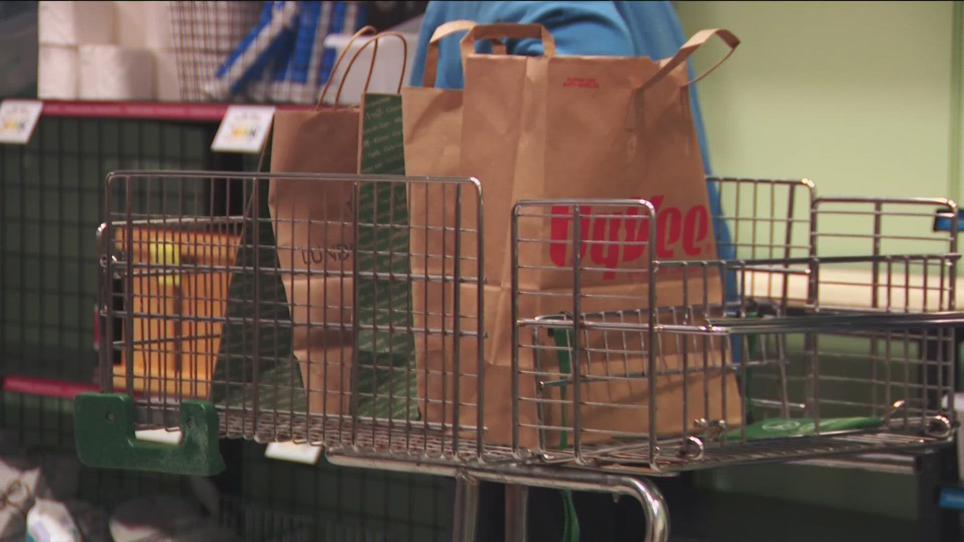 People will lose their SNAP benefits in November if the government shutdown doesn't end.