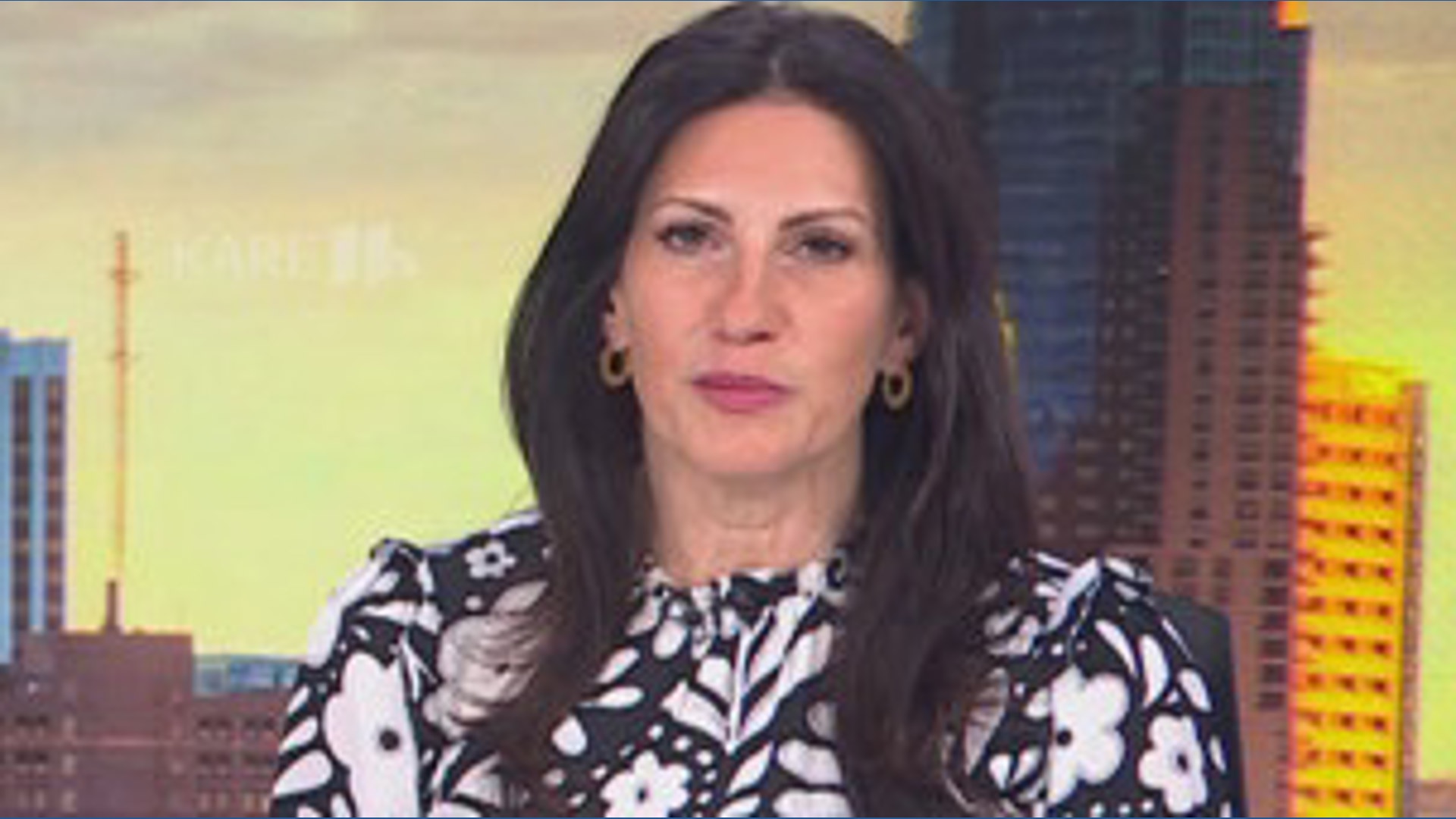 Desk Procedure Examples Julie Nelson returns to anchor desk | kare11.com