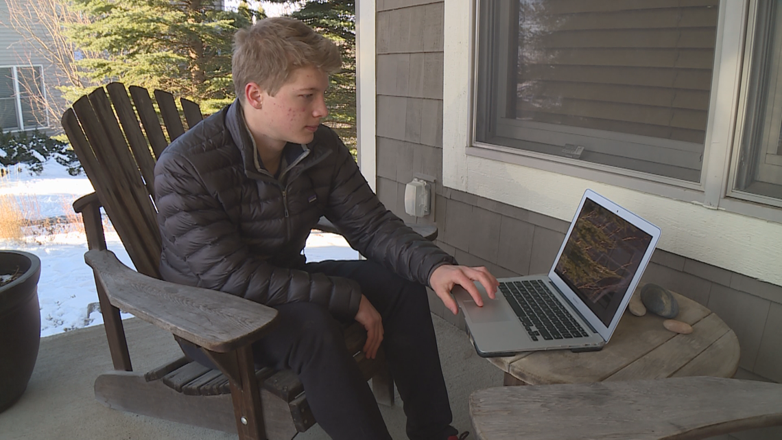 Connor Holm, Eden Prairie senior, creates COVID-19 tracking app - Vimarsana News