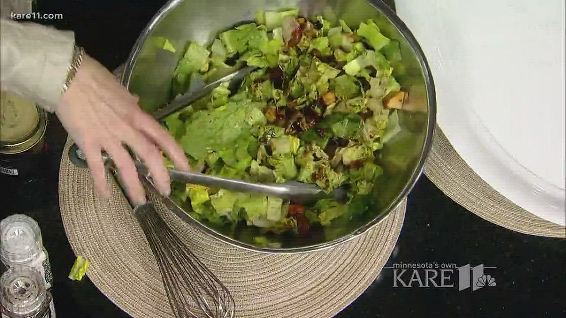 Kowalski's Culinary Director, Chef Rachael Perron, has some cool tips that will transform every single salad you make into a culinary creation. http://kare11.tv/2HIGMtT