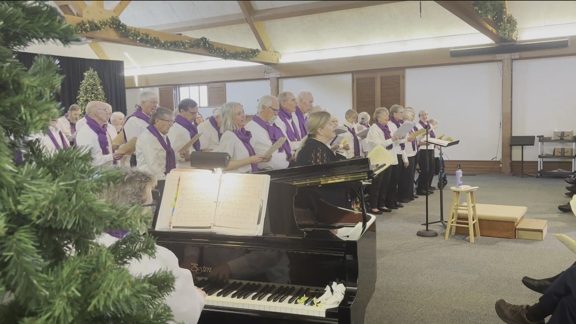 The Giving Voice Crosstown Chorus serenaded their audience Friday with a blend of traditional tunes and Christmas favorites.