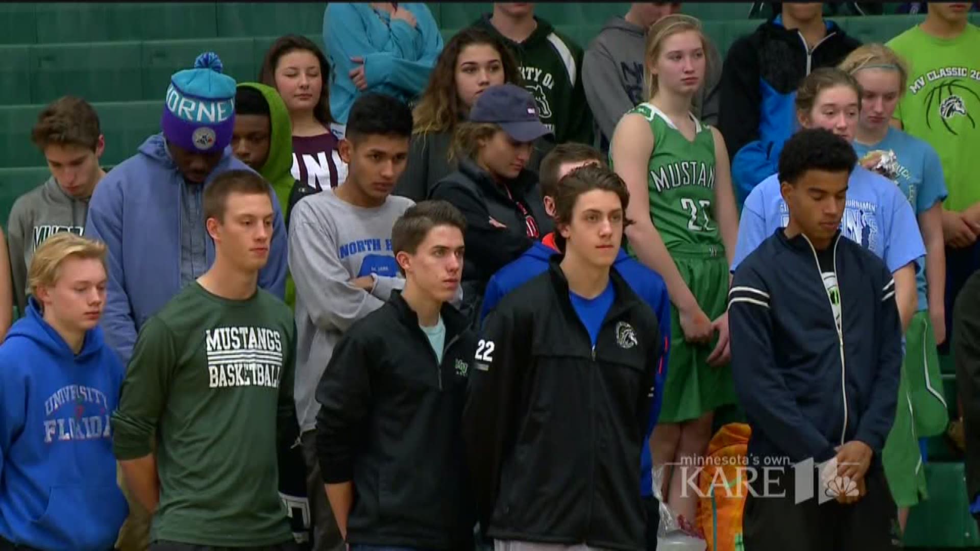 Support shown for Mounds View High School after deadly crash